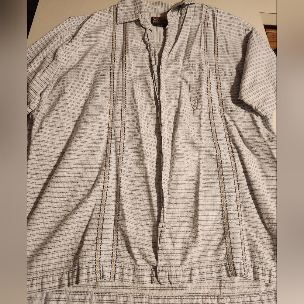 Men's Short Sleeve Button Up Shirt